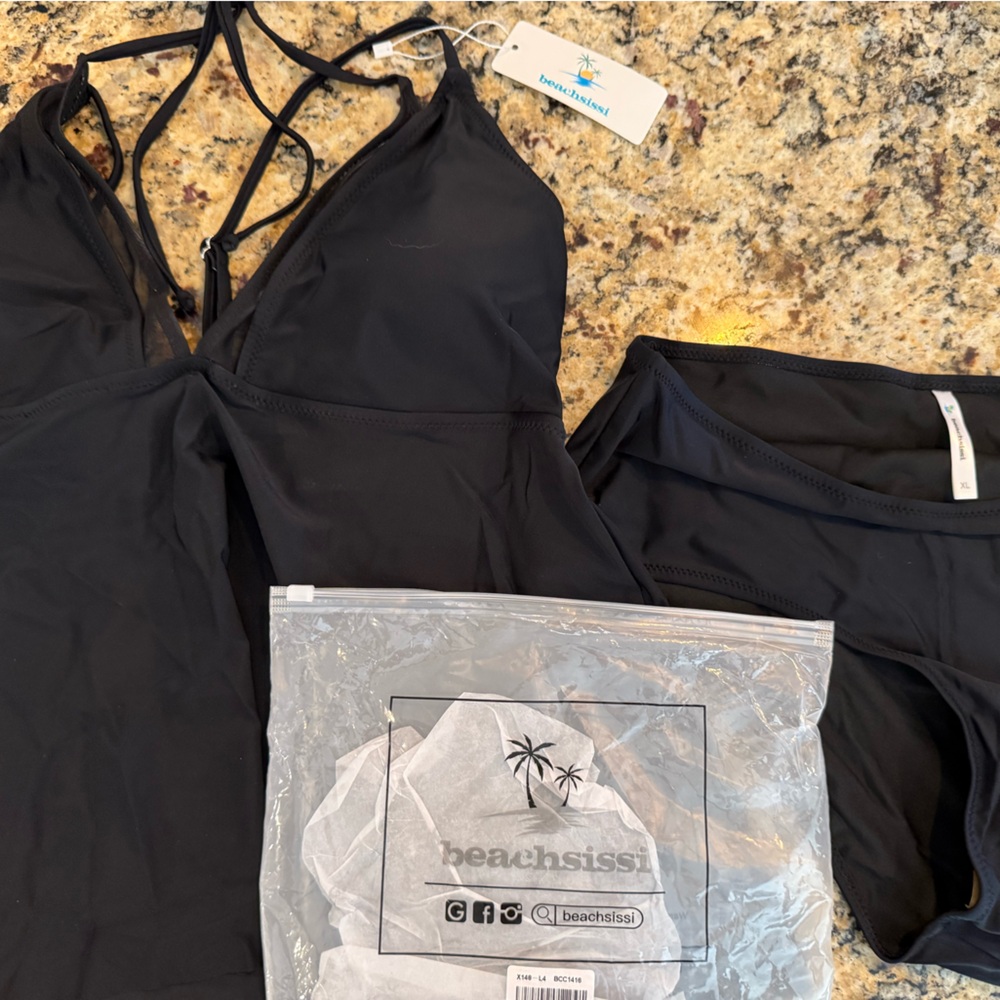 New Beachsissi Black Tankini Swimwear Set